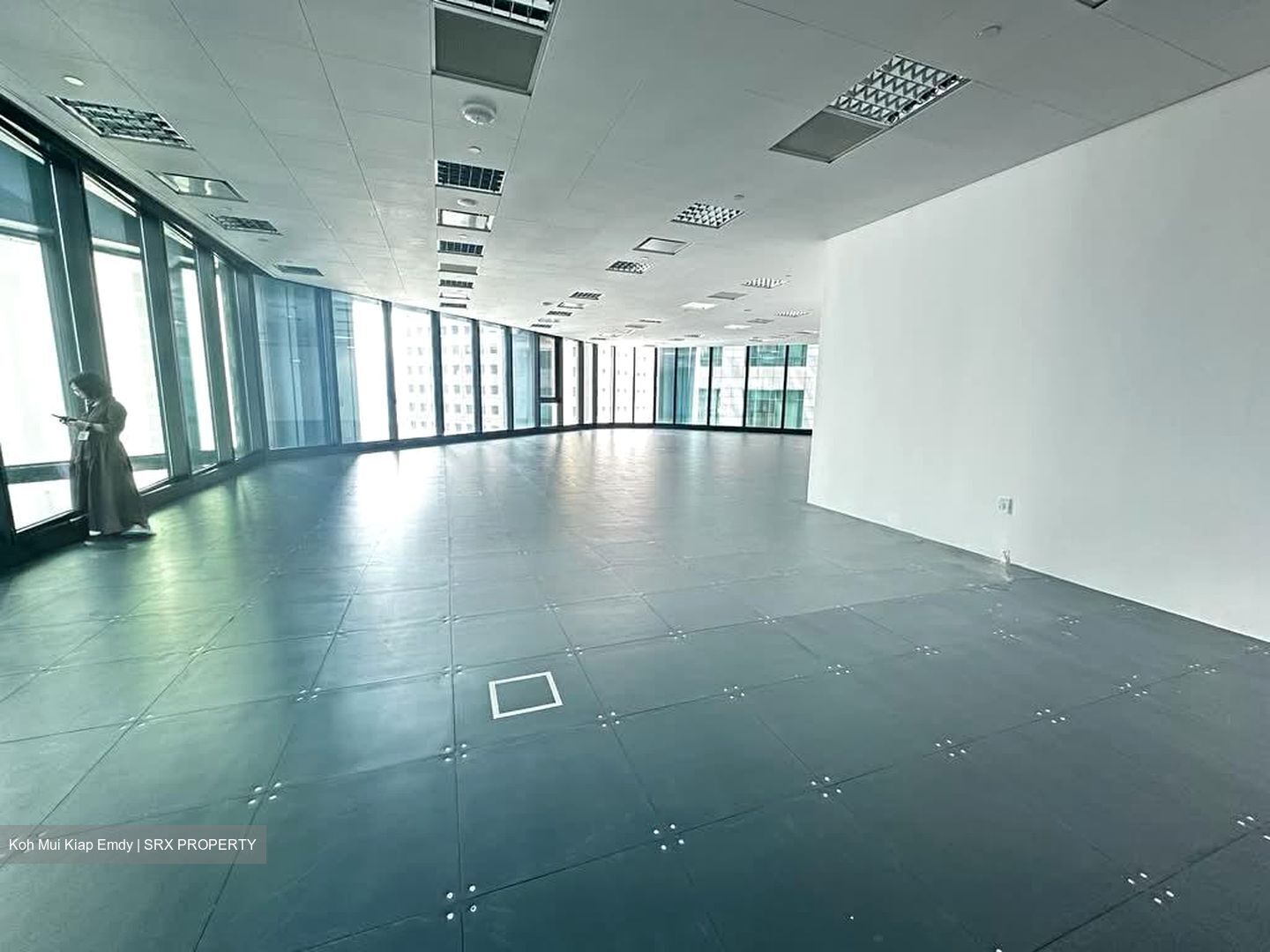 Hub Synergy Point (D2), Office #567608111